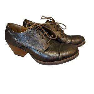 Korks Kork Ease Estella Cap Toe Metallic Bronze Leather Booties 8 Dark academia